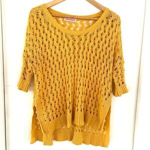 Sketchbook Women's Size M Yellow Crochet Round Neck Sweater Lagenlook Boho EUC